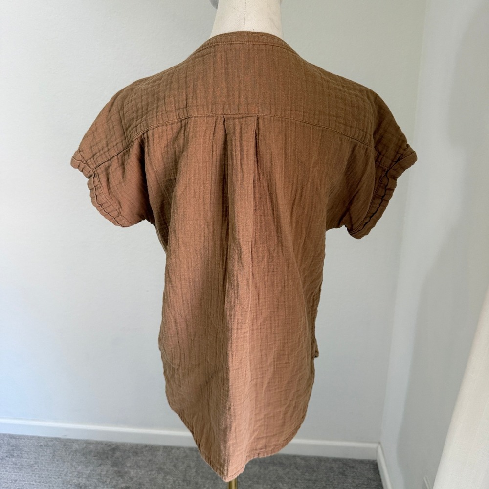 Quince Organic Cotton Gauze Roll Sleeve Henley Shirt Toasted Coconut Brown XS - Picture 5 of 9
